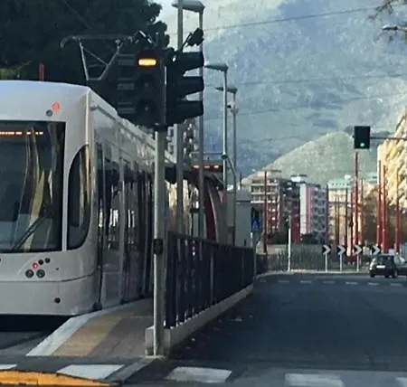 לינה וארוחת בוקר Perla Nera